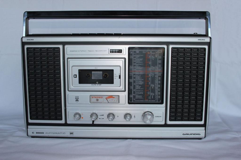 GRUNDIG C 8800 AUTOMATIC Radiorecorder in Basel - Bild 2