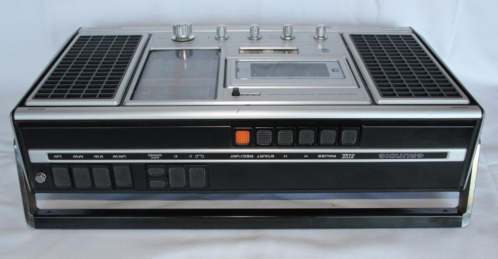 GRUNDIG C 8800 AUTOMATIC Radiorecorder in Basel - Bild 4