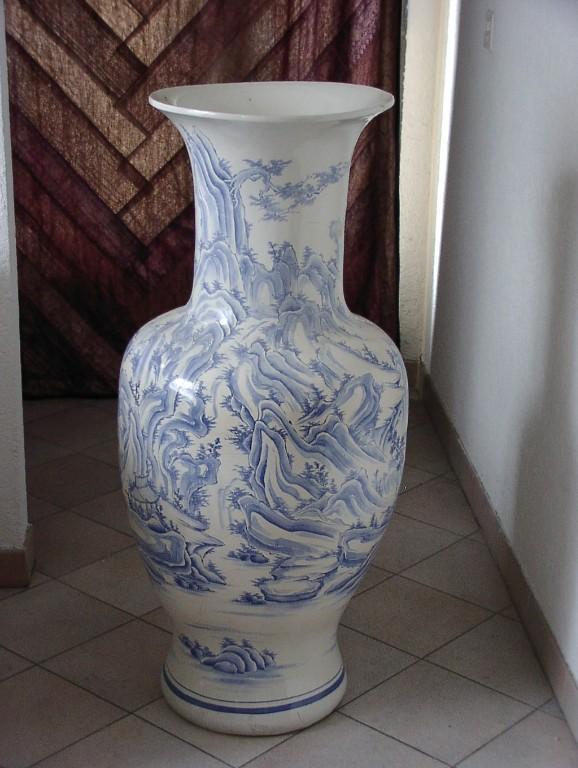 China grosse Bodenvase Landschaftsmalerei 108cm Blaumalerei in Appenzell - Bild 1
