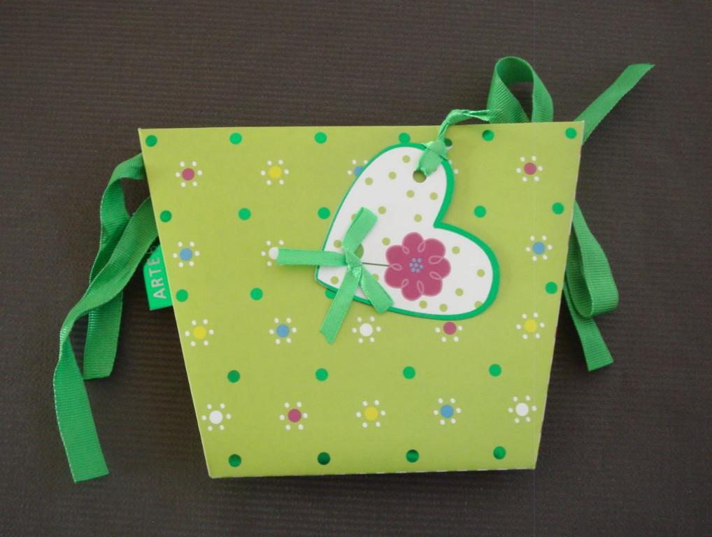 Schöne Geschenkboxen/-beutel /-papier zum Basteln oder Verpacken in Urdorf - Bild 11