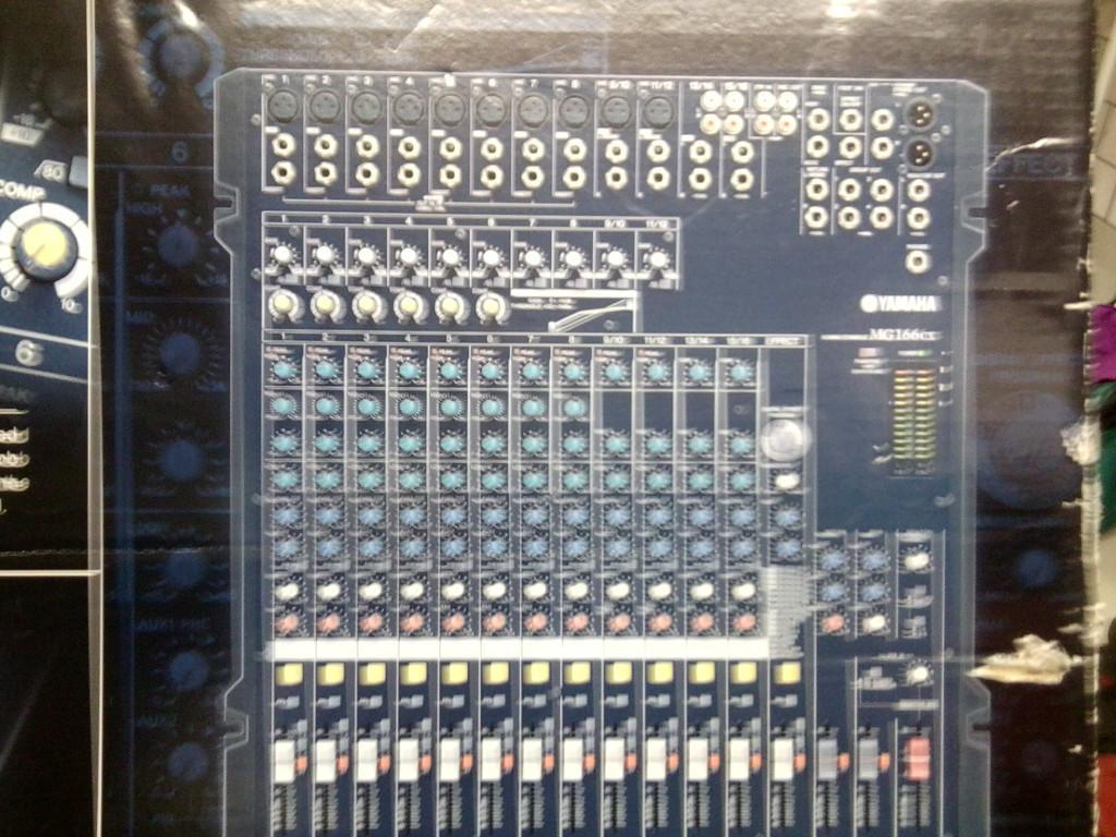 Mixer Yamaha wie neu in Wetzikon - Bild 1