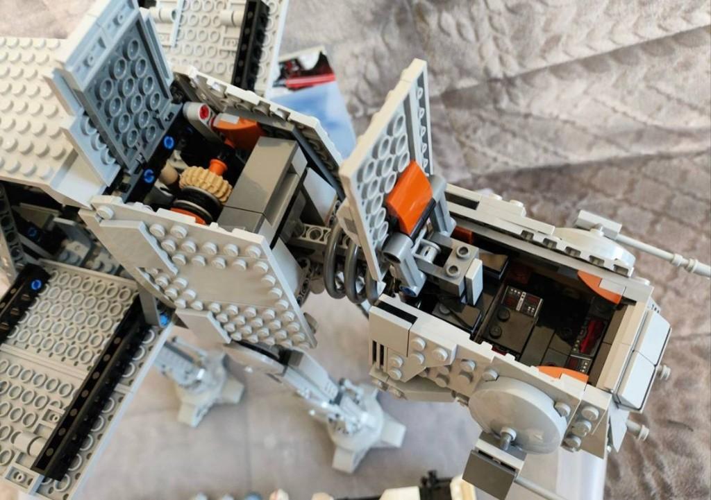 Lego Star Wars 75288 in Appenzell - Bild 2