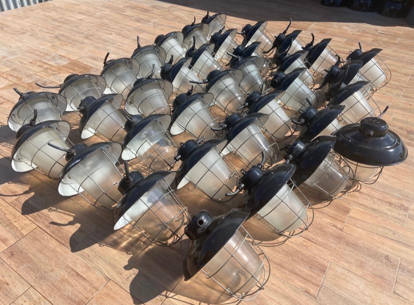 Sehr schöne nostalgische Industrielampe Emailliert fabriklampe in Willisau - Bild 11