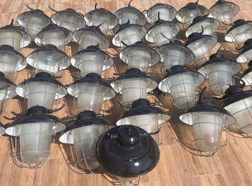 Sehr schöne nostalgische Industrielampe Emailliert fabriklampe in Willisau - Bild 1