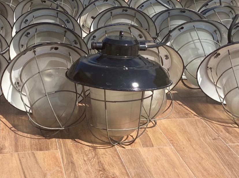 Sehr schöne nostalgische Industrielampe Emailliert fabriklampe in Willisau - Bild 19