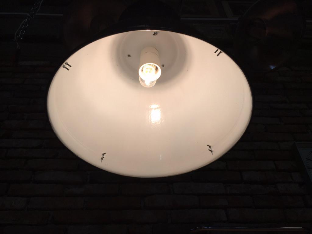 Industrielampe fabriklampe Werkstattlampe 50 ér Jahre in Urdorf - Bild 17