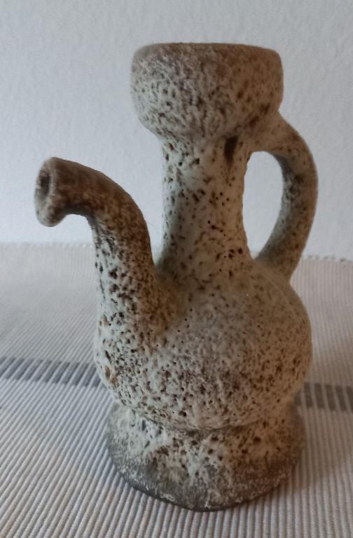 speziele Vase in Form von einem Kännchen in Winterthur - Bild 1