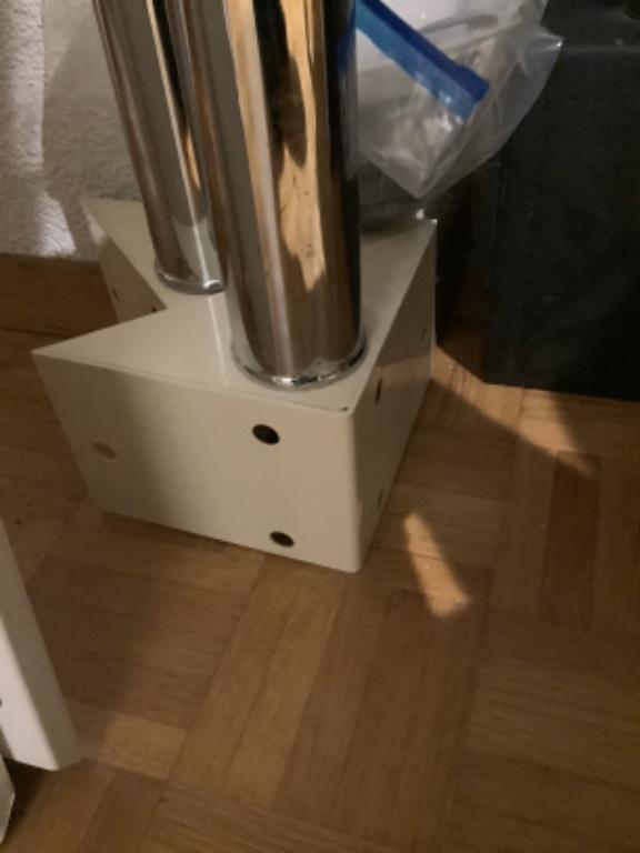 Bett mit Rahmen, Lattenrost, matratzenschoner, Matratze in der Schweiz - Bild 1