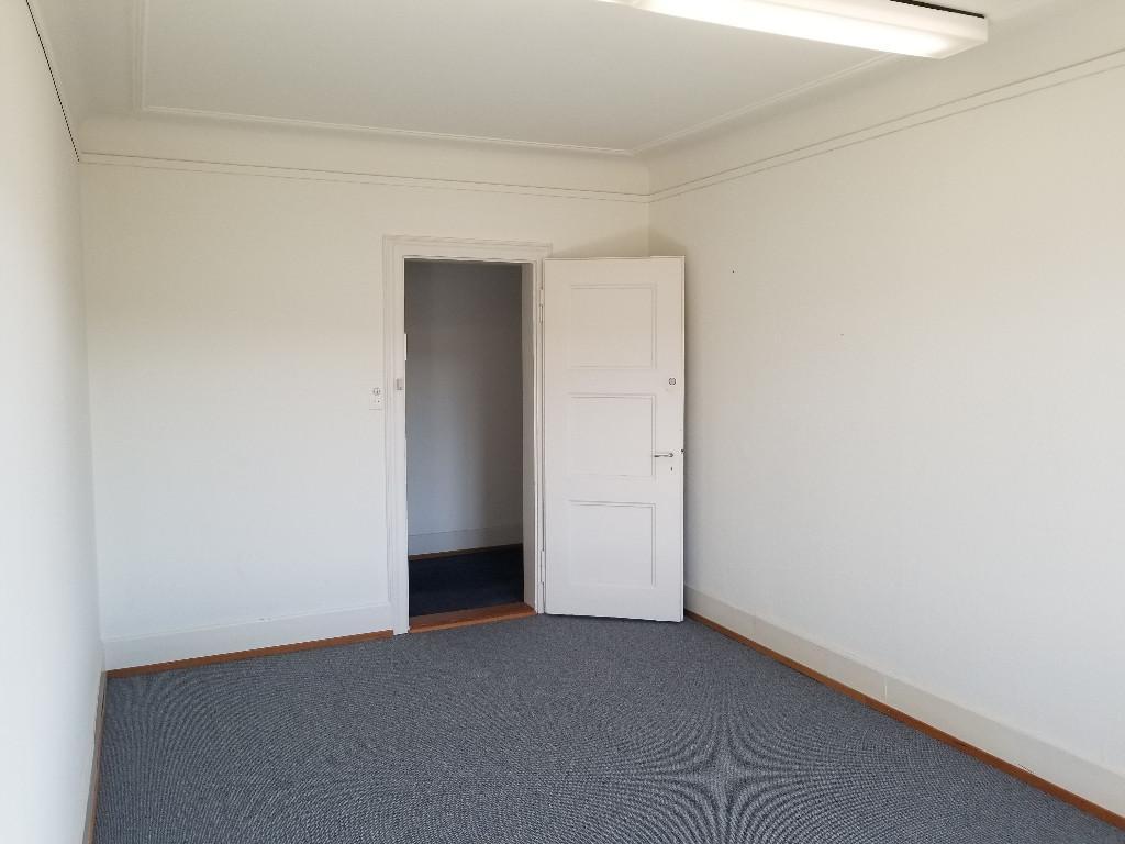 Büro 17 m2 Zürich Seefeld - top Lage, ruhig, freundlich, hell in Regensdorf - Bild 3