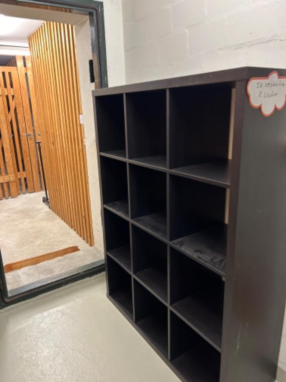 Schrankwand Holz schwarz in Basel - Bild 1