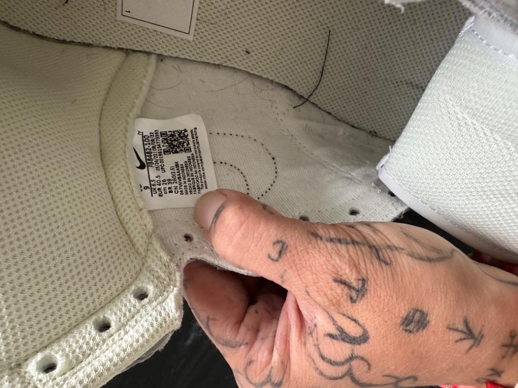 ein Paar Nike SB Dunk High Sneaker in grösse 40,5 in Biel - Bild 4