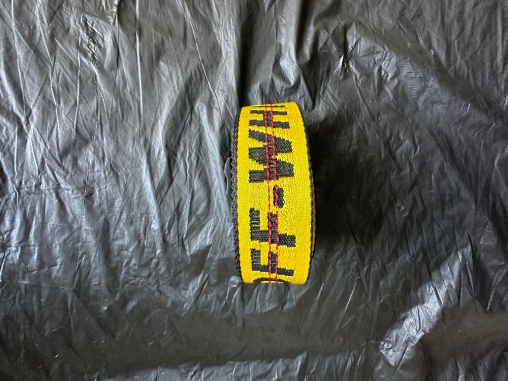 Off-White Industrial Belt in Gelb, Original, guter Zustand in Biel - Bild 6