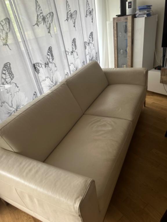 Ledersofa cremeweiss günstig abzugeben in Liestal - Bild 1