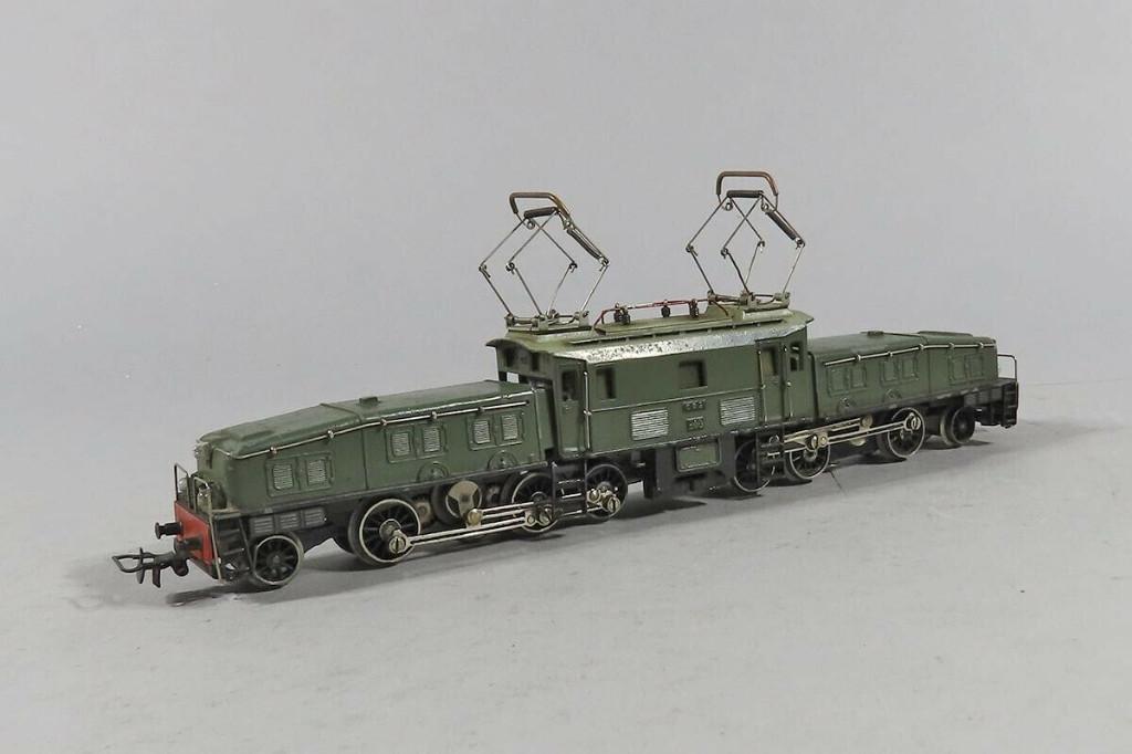 Märklin CCS 800.4 mit eckigen Lampenbügeln in Genf - Bild 2