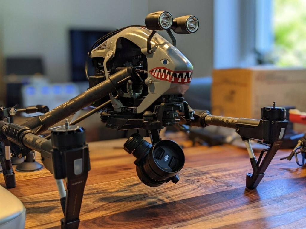 DJI Inspire 1 RAW + OSMO RAW Komplettset mit top Akkus & Zubehör in Genf - Bild 1