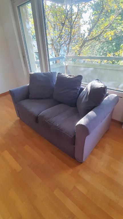 Graues Sofa aus Stoff zum Verkauf in 8032 ZH in Urdorf - Bild 2