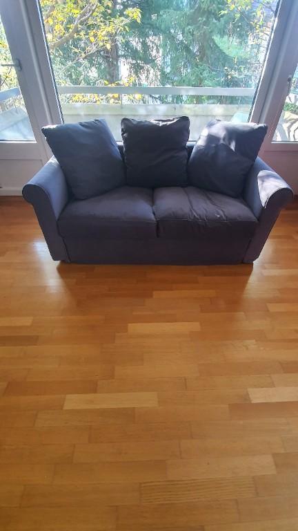 Graues Sofa aus Stoff zum Verkauf in 8032 ZH in Urdorf - Bild 3