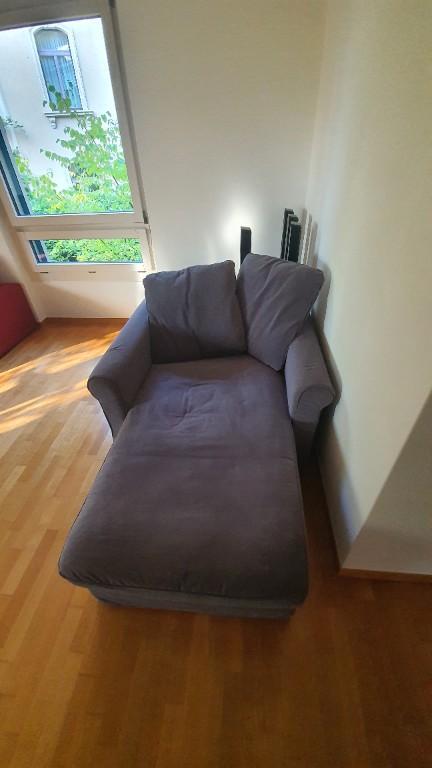 Liegesofa Farbe Grau zum Verkauf bei Abholung in 8032 ZH in Zürich - Bild 2
