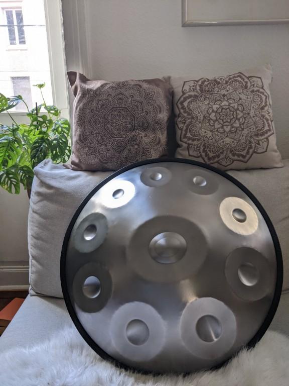 Handpan in D-Moll (440 Hz/10 Noten) günstig zu verkaufen in Basel - Bild 1