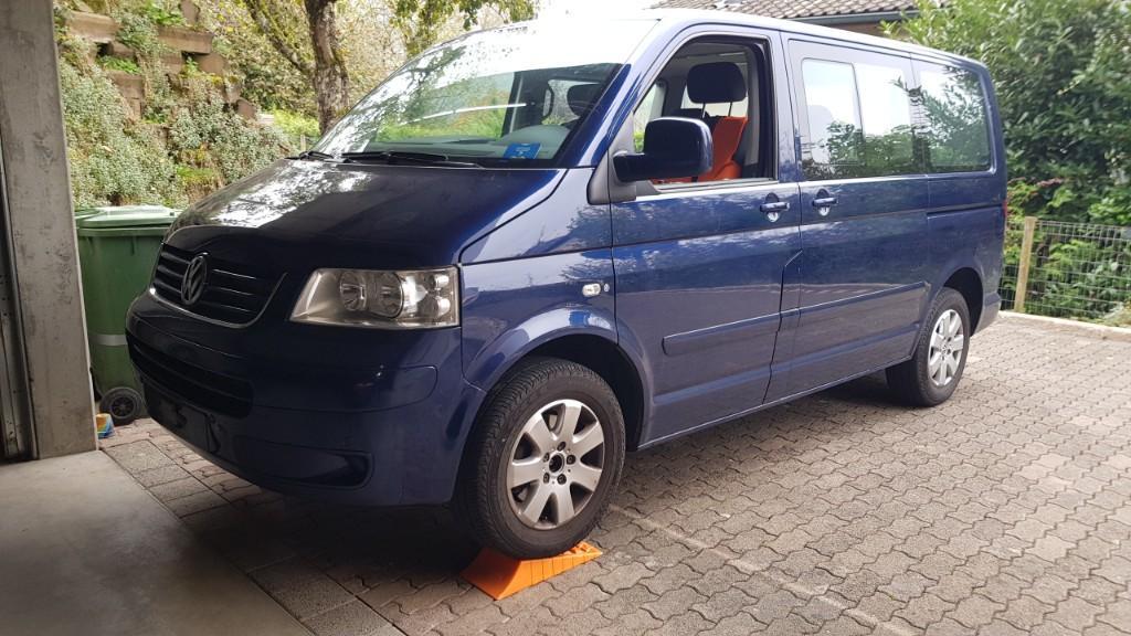 VW T5 2.5 l Multivan 174 PS, 214000 km in Olten - Bild 1