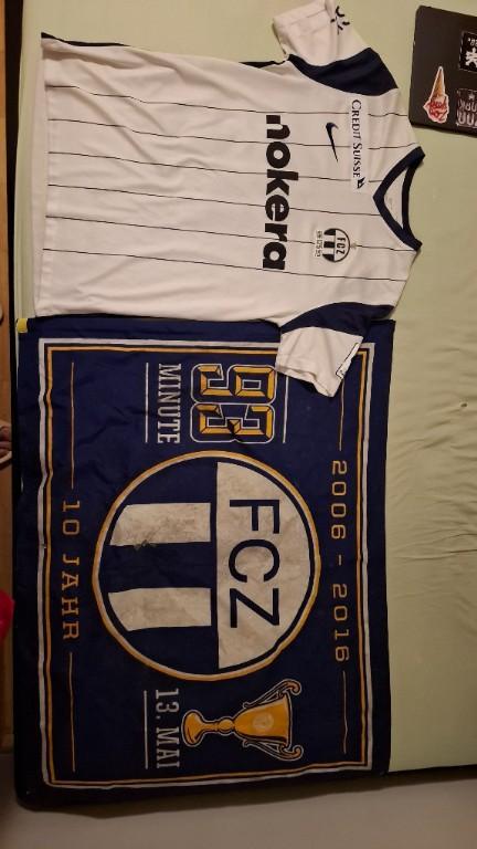 Verkaufe original Fcz Trikot und oder Fcz Fahne. in Urdorf - Bild 1