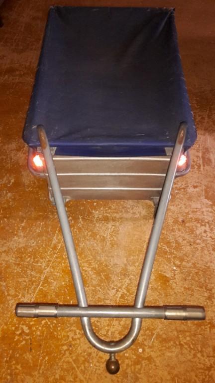Mofa / Veloanhänger (Aluminiumkiste) Guter Zustand in Weinfelden - Bild 4