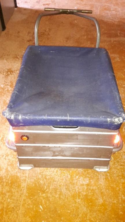 Mofa / Veloanhänger (Aluminiumkiste) Guter Zustand in Weinfelden - Bild 3