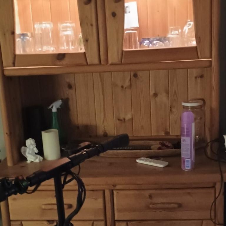 Schöne Vitrine / Schrank in Kreuzlingen - Bild 3