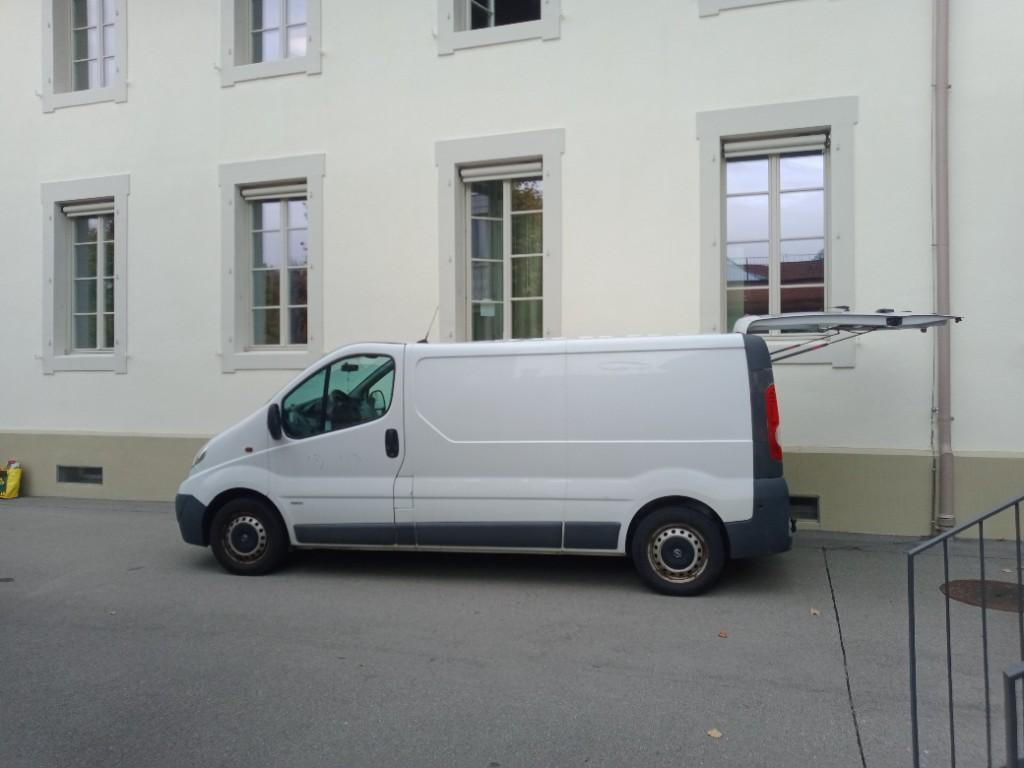 Transporte Warentaxi Möbeltaxi Räumungen Entsorgungen Bern Thun in der Schweiz - Bild 8
