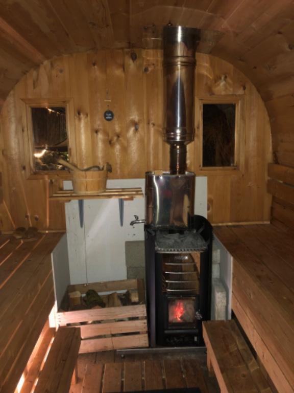 Aktives Wellness Erlebnis in der Fass-Sauna auf dem Bauernhof in Sarnen - Bild 3