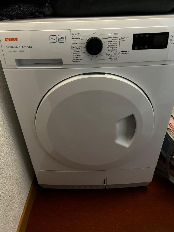 Wäschetrockner zum verkaufen top Zustand 2 Jahre alt in Bern in Köniz - Bild 1