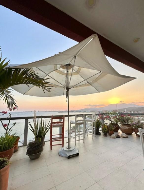 Exklusives Appartement auf zwei Etagen auf der Insel Margarita / in der Schweiz - Bild 1