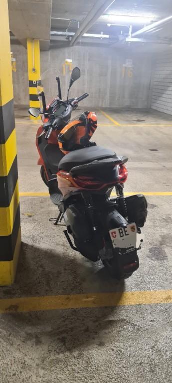 Piaggio Beverly S 400Hpe mit 1000km in Worb - Bild 3