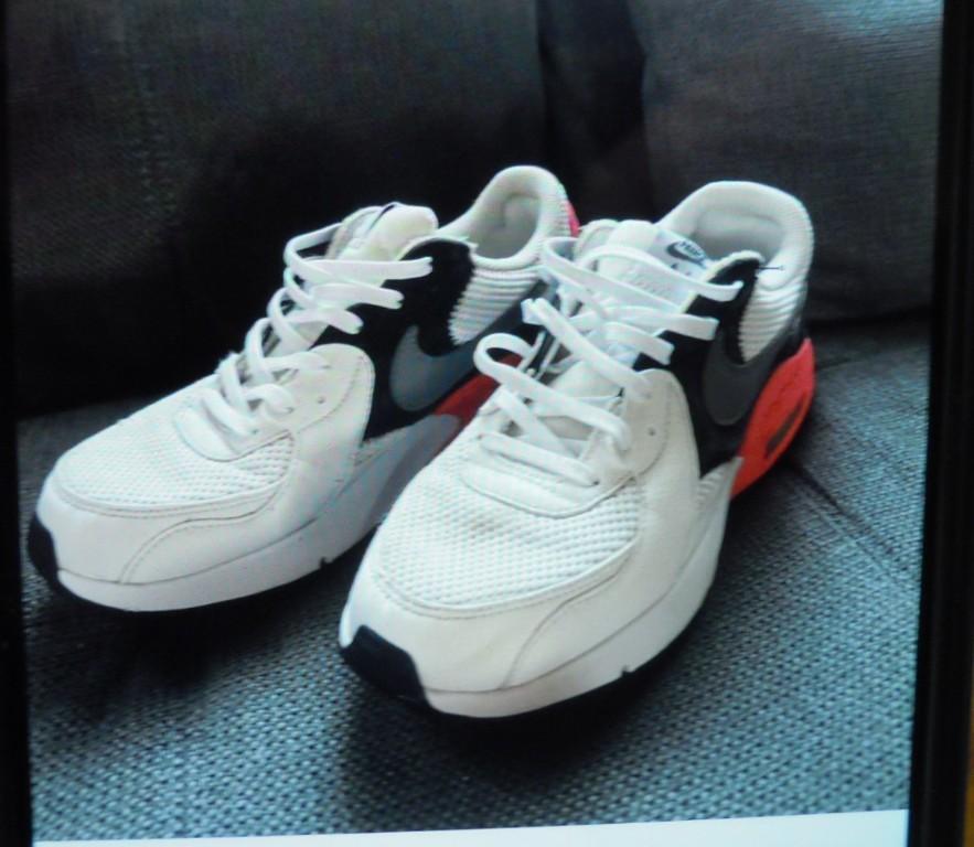 Nike Air Max Thea Sneaker Gr. 39 weiss/schwarz/rot in Aesch - Bild 2