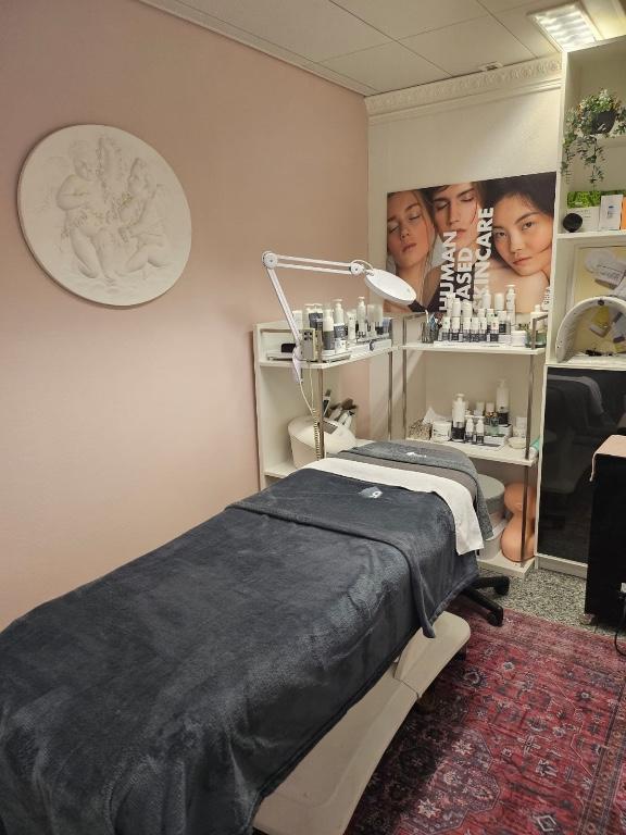 Platzmiete im Beautysalon in Adliswil/ ZH in Regensdorf - Bild 6
