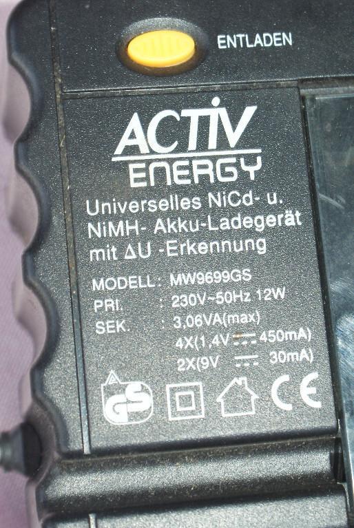 Akkuladegerät für 6 Akku Batterien in Urdorf - Bild 4