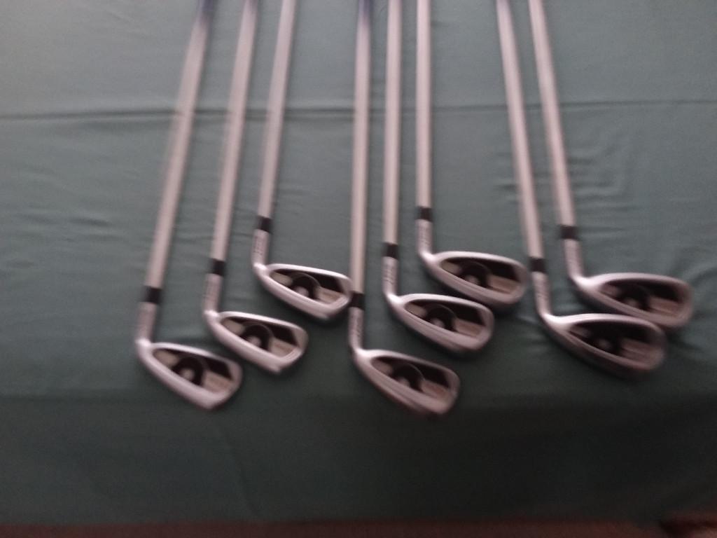 GOLF PING G 400 Eisen Rechthand 8 Stück,4er-9er,W 18gr,S 11gr in Basel - Bild 2
