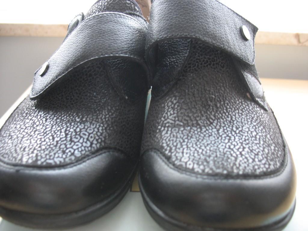 Schwarze Damenschuhe Gr39 Medicus in Aesch - Bild 5