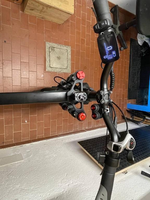 Surron electric bikes in der Schweiz - Bild 3