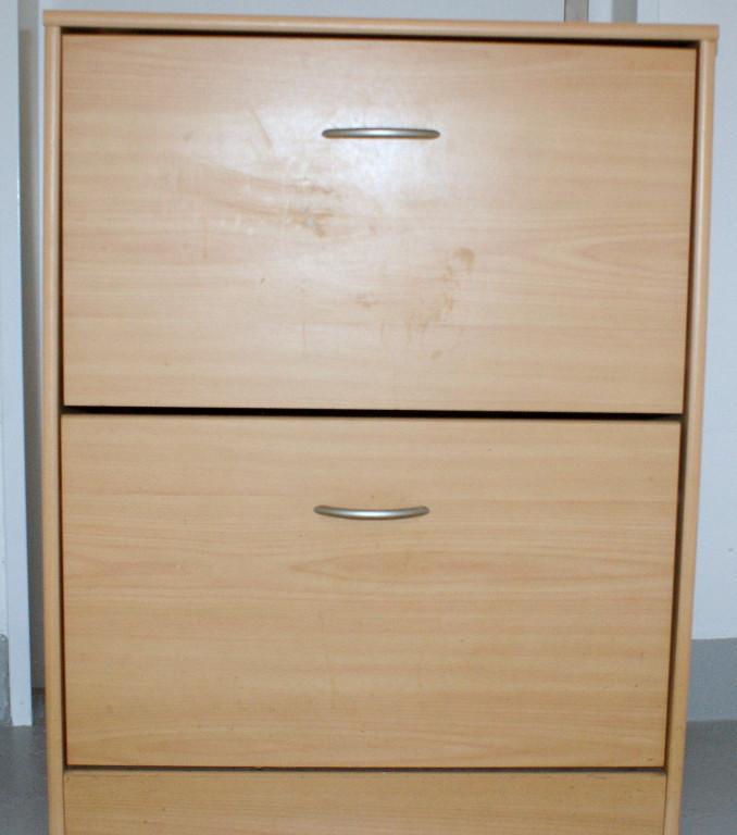 Schuhschrank B 70 T 30 H 90 in Urdorf - Bild 1