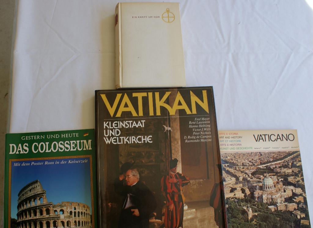 Vatikan Rom Bücher gross in Bremgarten - Bild 1