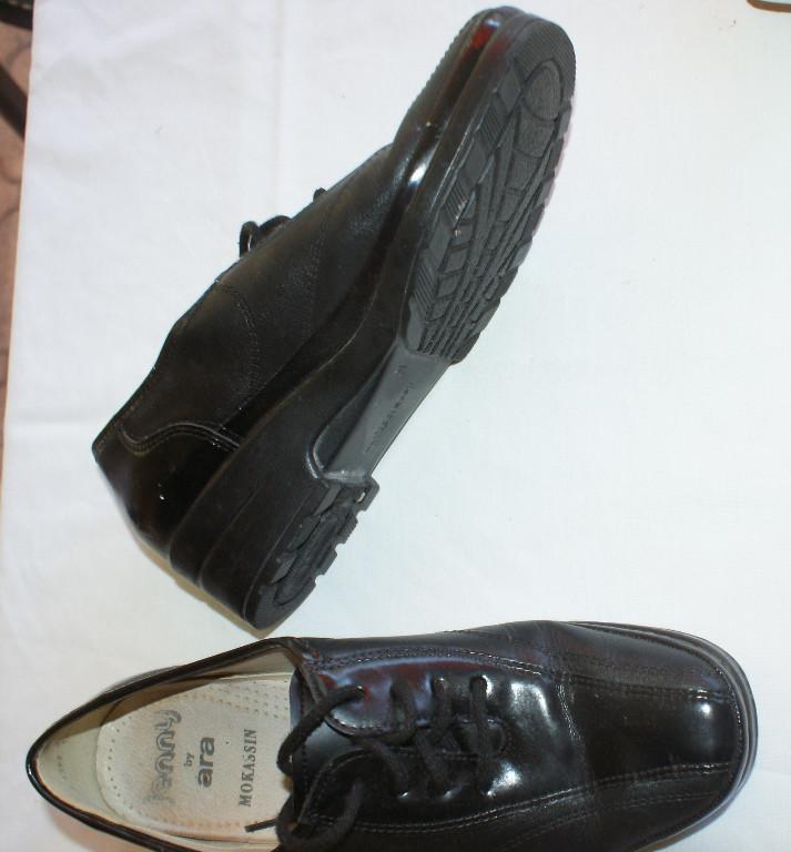 12 Diverse Damen Schuhe Grösse 34/35 in Urdorf - Bild 3