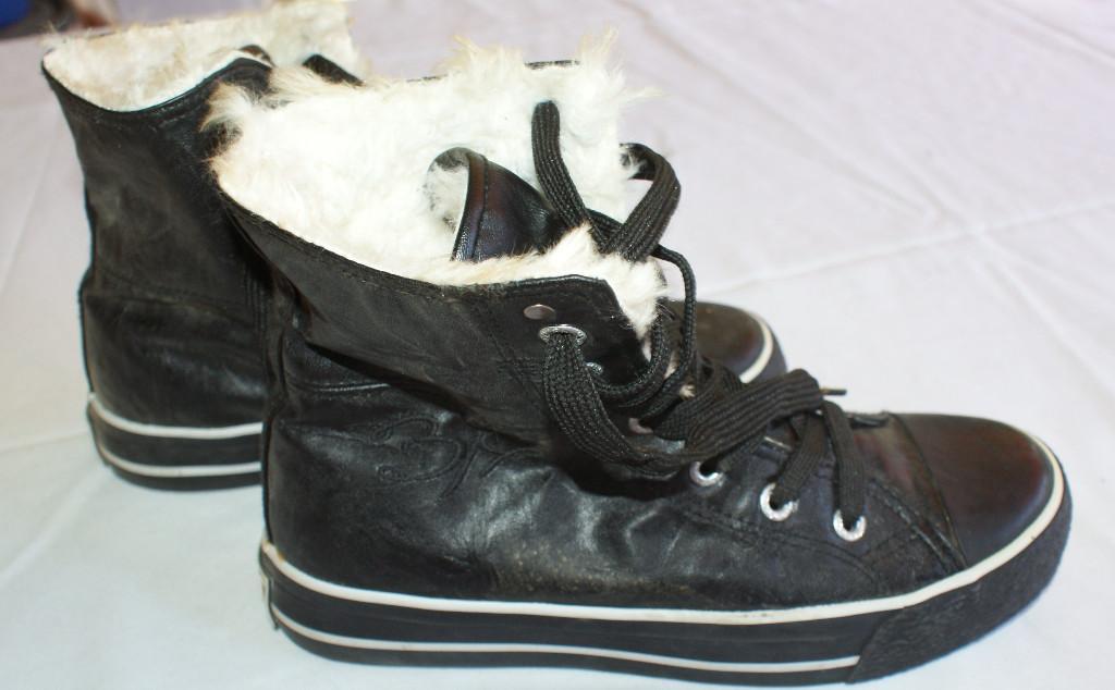 12 Diverse Damen Schuhe Grösse 34/35 in Urdorf - Bild 4