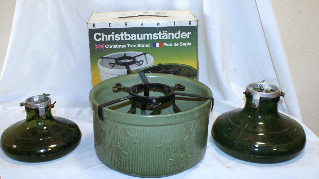 2 kleine Christbaum Ständer und einen grossen in Urdorf - Bild 1