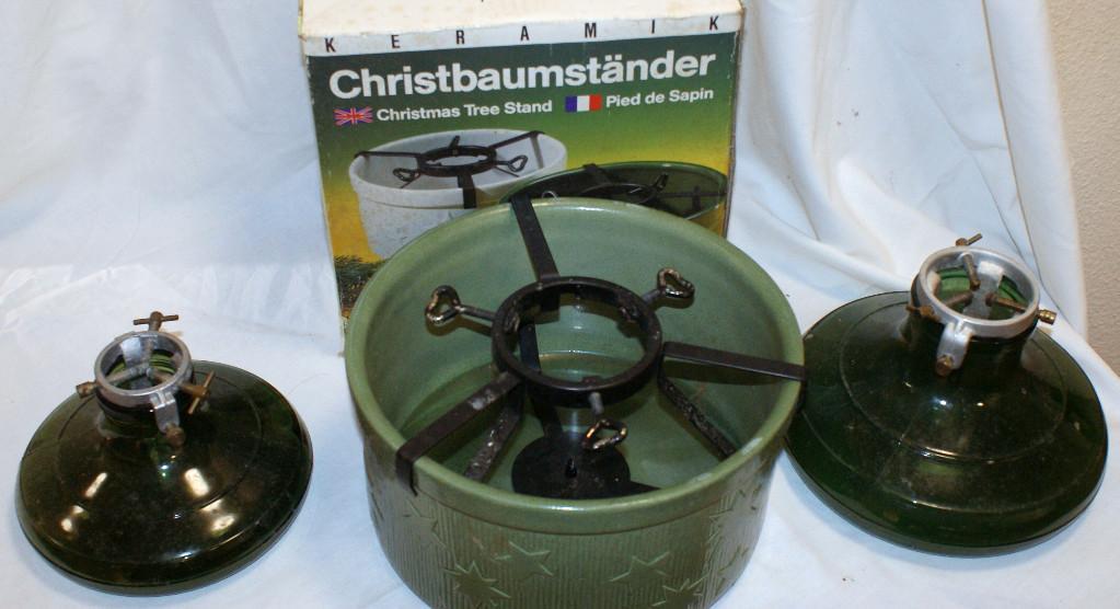 2 kleine Christbaum Ständer und einen grossen in Urdorf - Bild 3