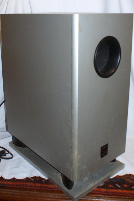Subwoofer Onkyo SKW 150 X in Bremgarten - Bild 3
