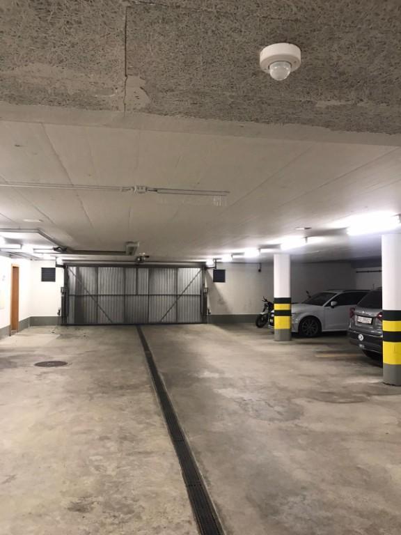 Einstellplatz, Parkplatz, Garage in der Schweiz - Bild 2