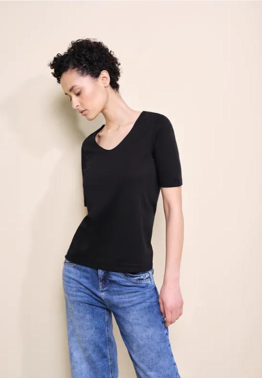 Basic T-Shirt mit blickdichter Front in Appenzell - Bild 1