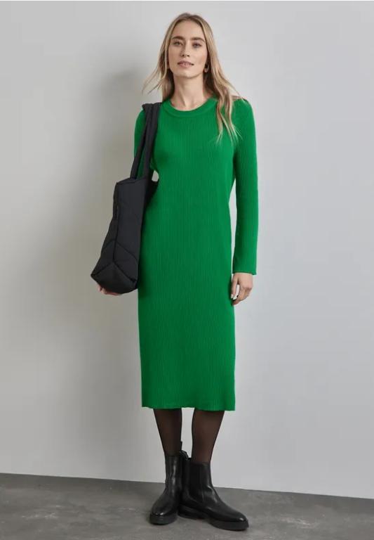 Kleid mit Rippenstruktur in Ingenbohl - Bild 1