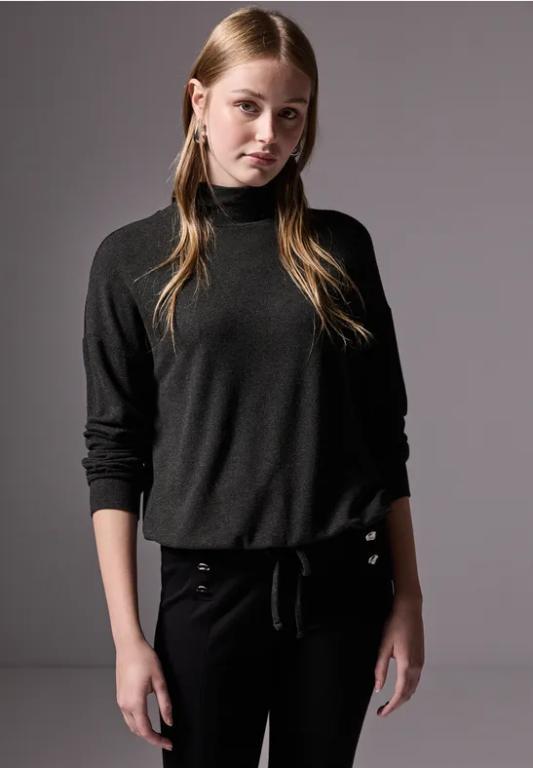 Softes Turtleneck-Shirt in Appenzell - Bild 1